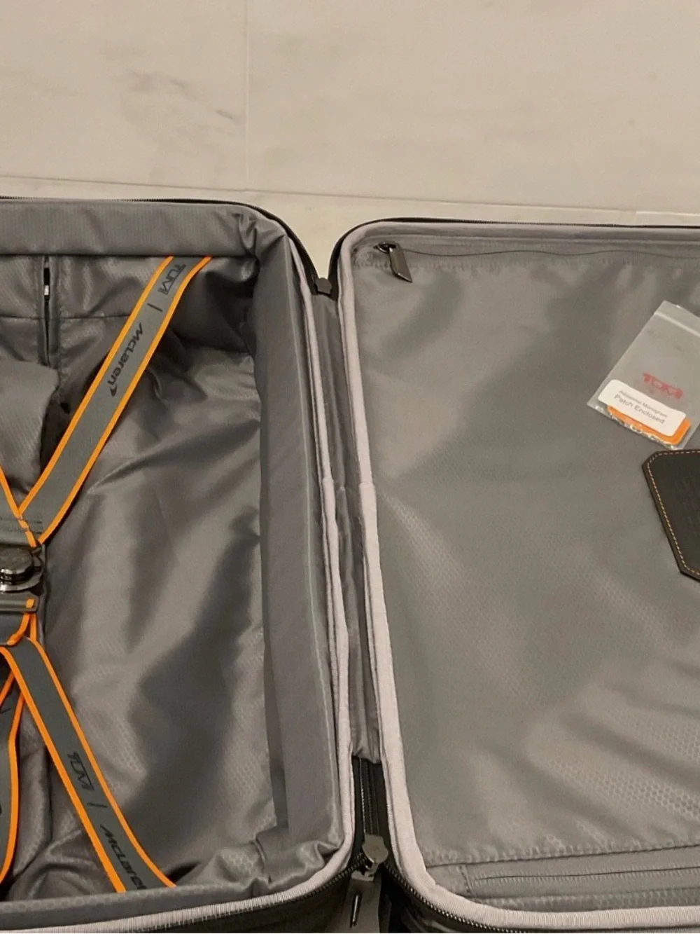 NEW Tumi McLaren 22” AERO DUAL ACCESS Expandable Carry On Suit Case BLACK ORANGE